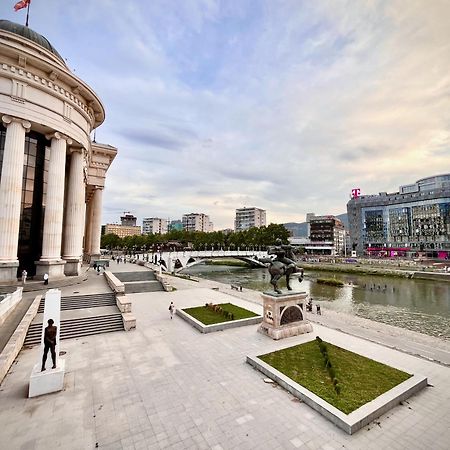 Lifestyle Gallery Apartment Скопие Екстериор снимка